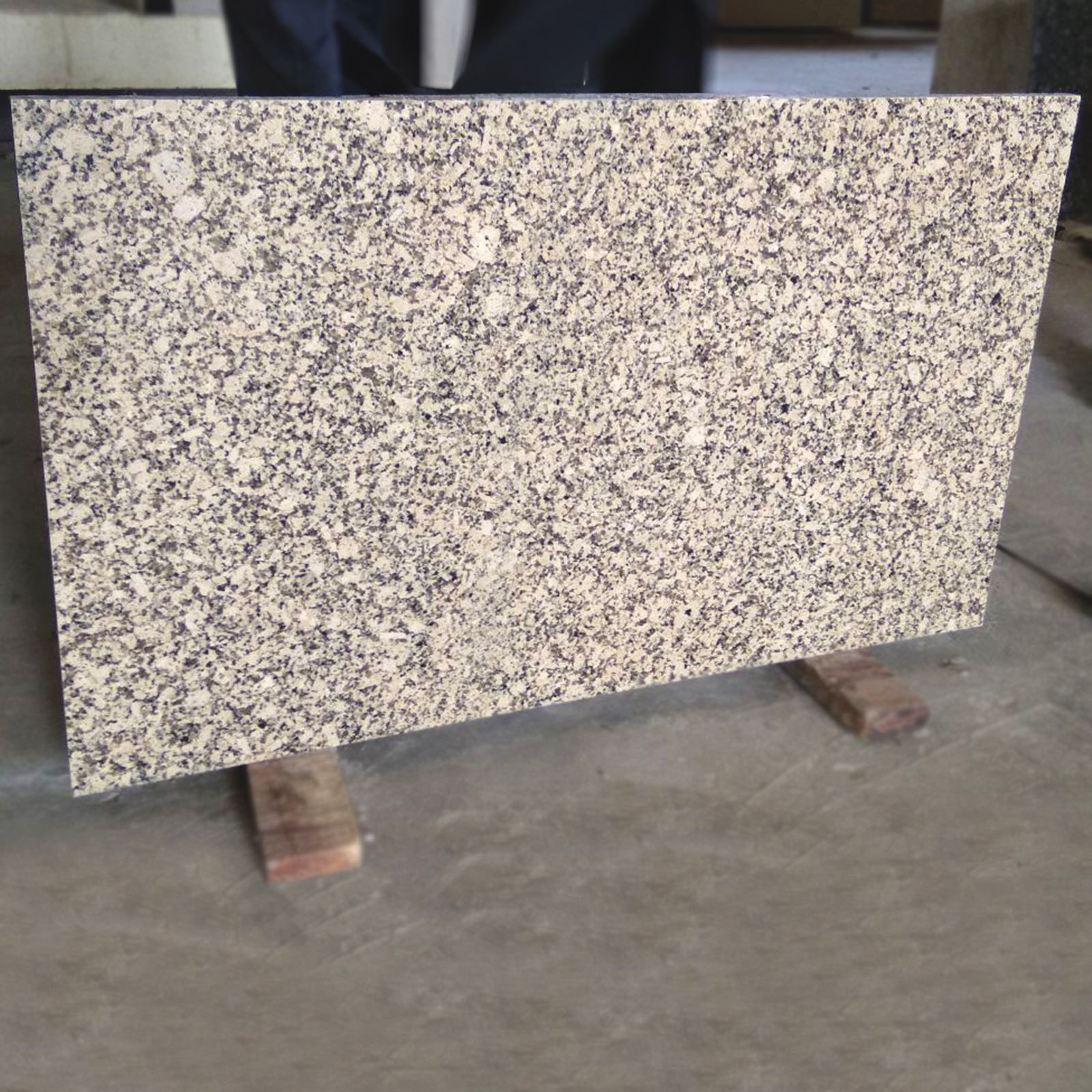 Crystal yellow granite tile