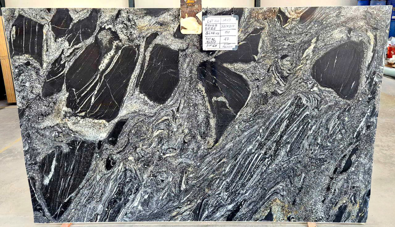 Fusion black gangsaw slab